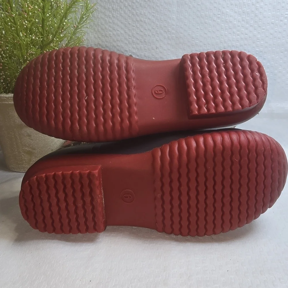 GLOBAL WIN DUCK BOOTS RED AND GRAY WITH LOBSTERS COASTAL WOMENS SIZE 6